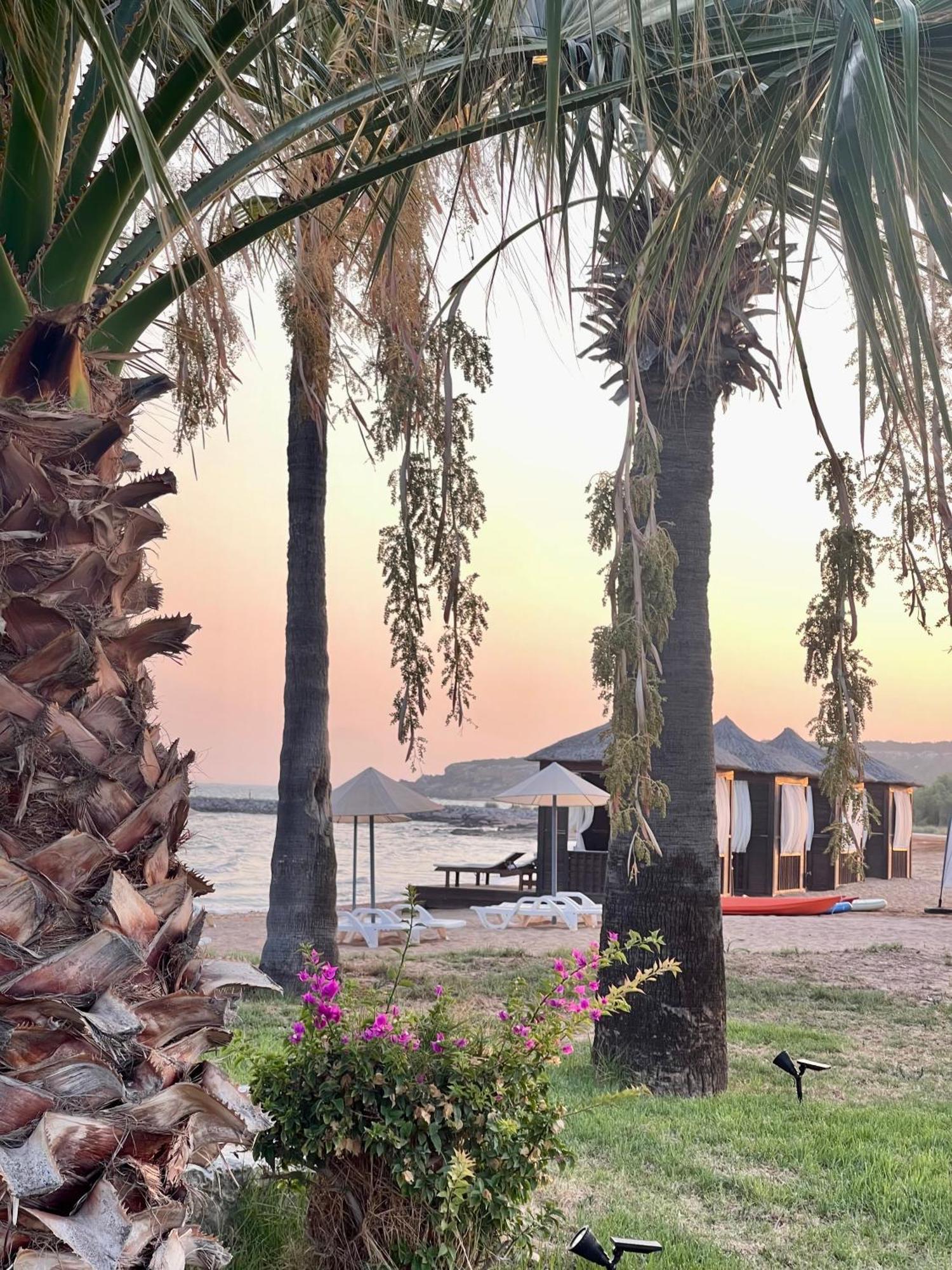 Relaxing Penthouse Suites By The Sea Vokolidha ภายนอก รูปภาพ