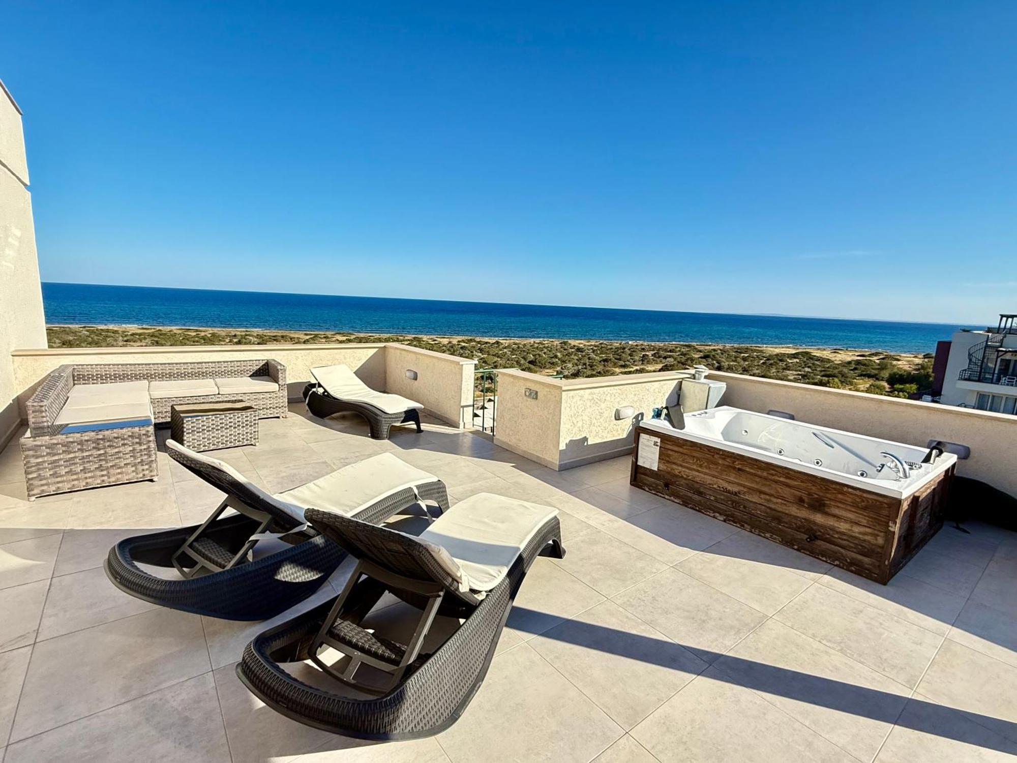 Relaxing Penthouse Suites By The Sea Vokolidha ภายนอก รูปภาพ